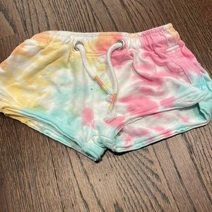 Play six tie dye shorts